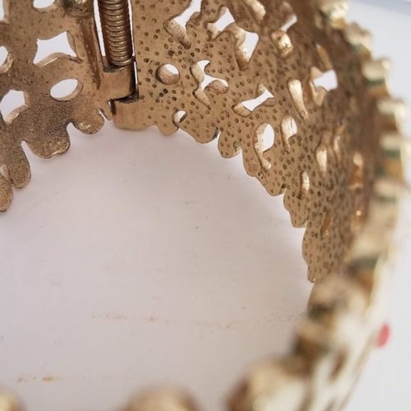 Lilly Pulitzer Siesta Coral Cuff - Picture 8 of 8